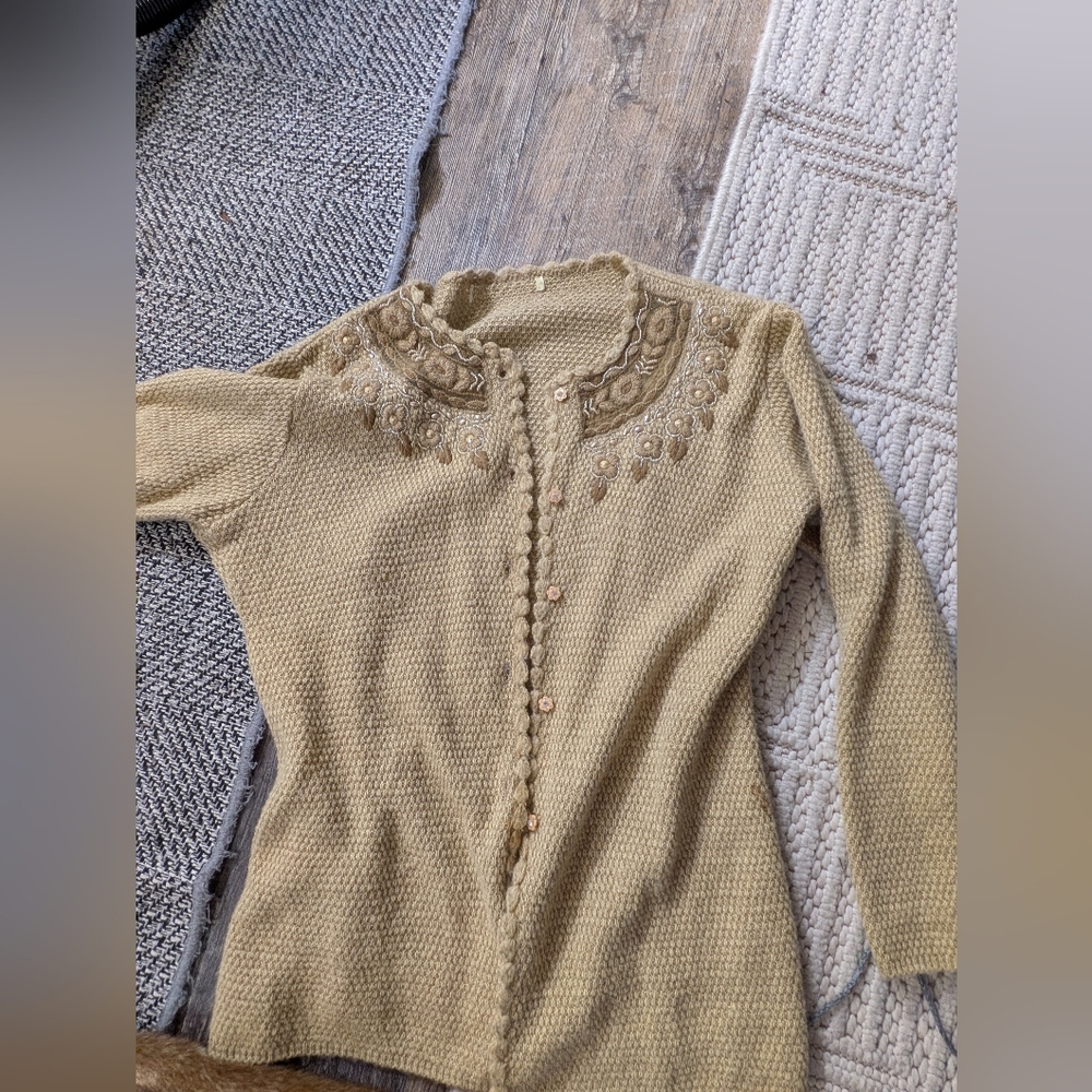 Embellished Knit Button-Front Sweater Cardigan - Light Olive